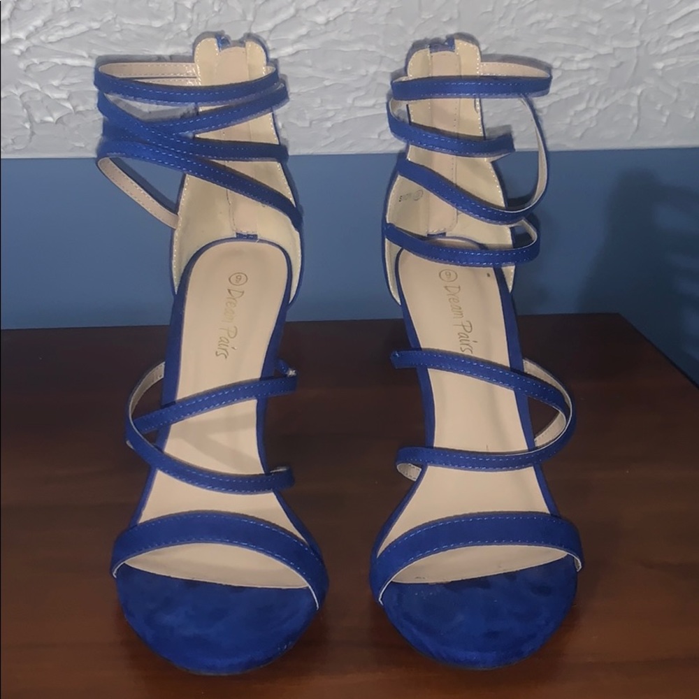 Blue crossed heels/sandals
